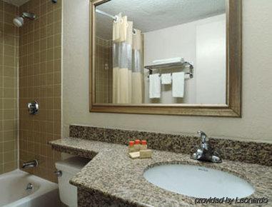 Days Inn By Wyndham Charlotte/Woodlawn Near Carowinds Habitación foto