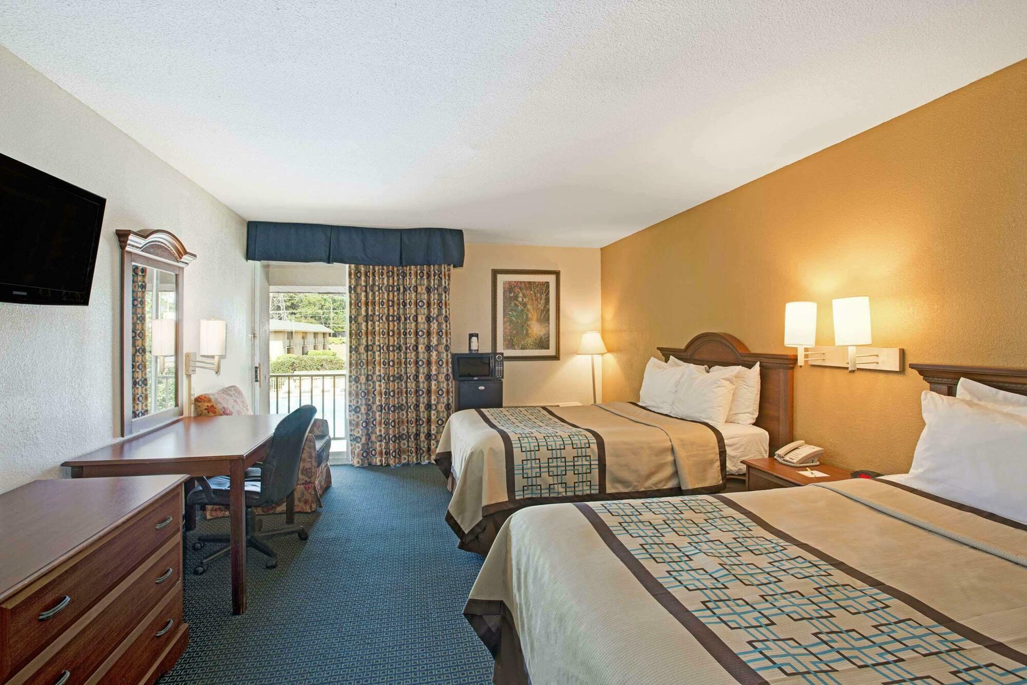 Days Inn By Wyndham Charlotte/Woodlawn Near Carowinds Exterior foto